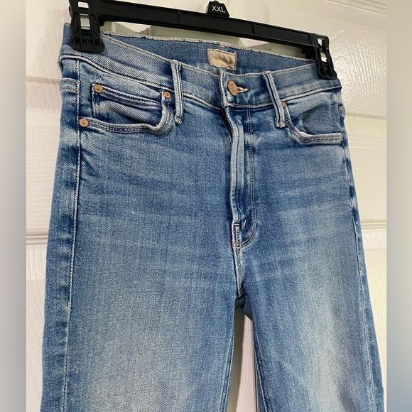 MOTHER Blue Ankle & Cropped Jeans - Picture 3 of 14